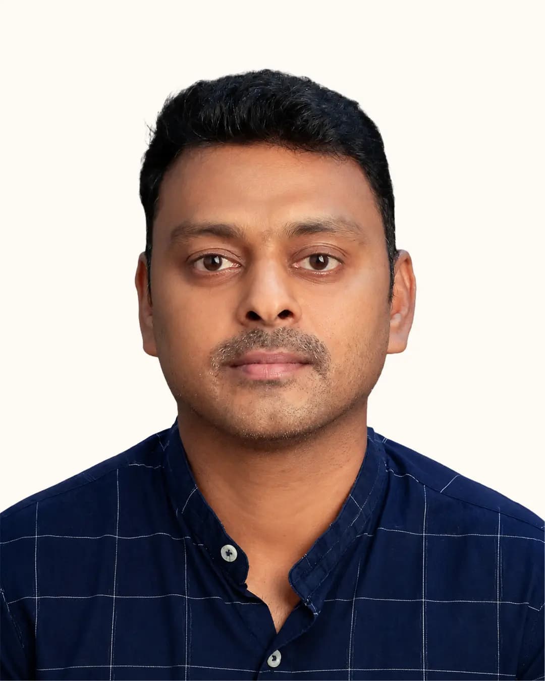 Minto Vincent, General Manager of Pride Kitchen Caterers & Events in Kerala